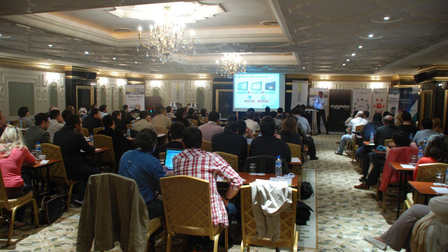 Webrazzi Gündem: Online Oyun Toplantısı Gerçekleşti