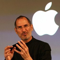 Apple Steve Jobs'suz ilk yılını tamamladı [video]