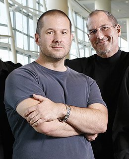 Apple'ın Tasarım Gurusu Jonathan Ive Şövalye İlan Edildi