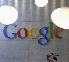 Microsoft ve Google arasındaki mahremiyet tartışması büyüyor