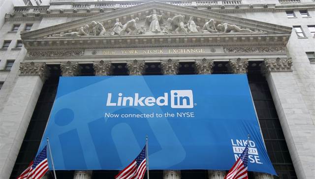 LinkedIn son çeyrekte gelirini ikiye katladı