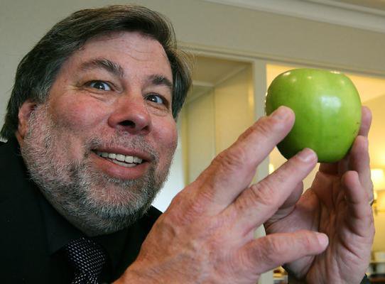 Wozniak: Android ve iOS birbirine benziyor, Windows farklı