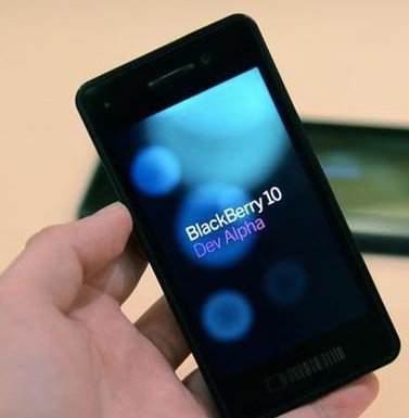 Blackberry 10'suz kaldı