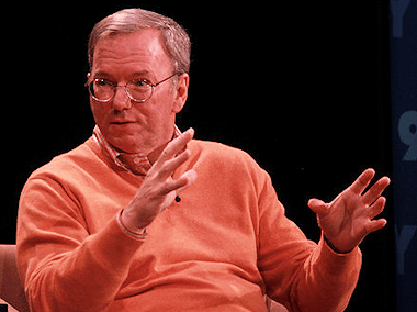 Eric Schmidt Apple-Google arasındaki rekabeti savaş olarak tanımladı