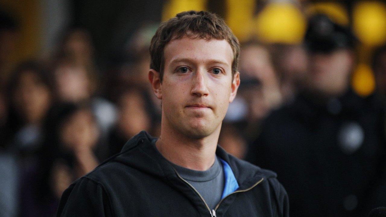 Tim Cook'tan Zuckerberg'e iPhone 5