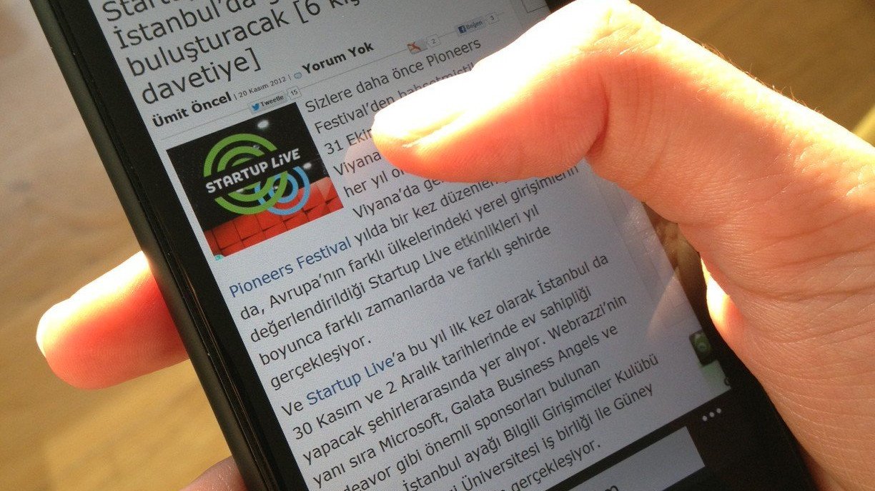 Nokia Lumia 920 ile Windows'lu hayatına başlıyor