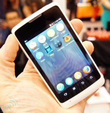 Firefox OS bilinmeyen bir telefonla sahneye çıktı [CES 2013]