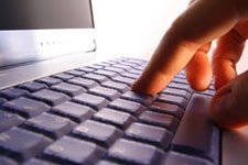 Facebook için tehlike çanlarını gençler çalıyor