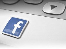 Facebook’un gizemli Android etkinliğinde Facebook telefonu mu tanıtılacak?