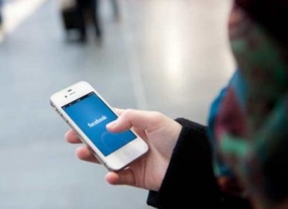 Günde ortalama 14 kez Facebook uygulamasını açıyoruz