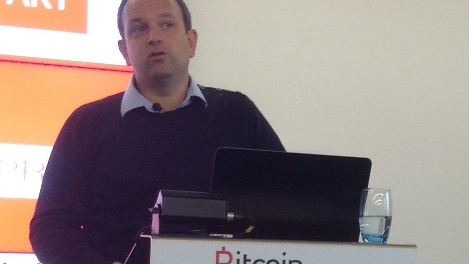 Bitcoin finansal sistemin regülasyonlarını aşarak inovasyon vaadediyor