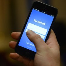 Facebook, küresel mobil reklam gelirlerini en çok artıran firma olarak yüzde 15 pazar payına ulaştı