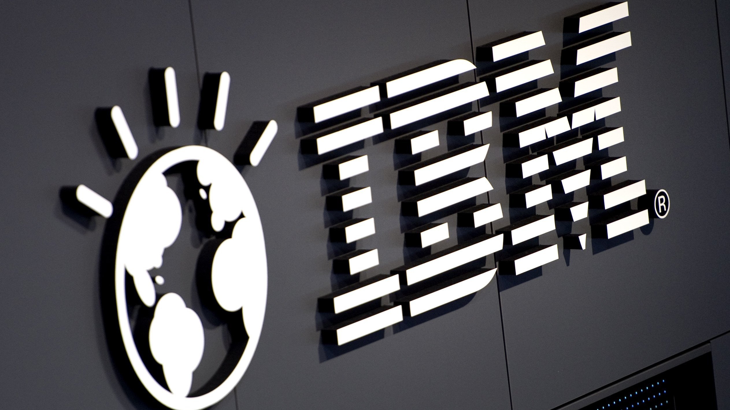 IBM'den Linux'a 1 milyar dolarlık destek!