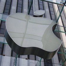Apple son çeyrekte beklentileri aşarak 37,5 milyar dolar gelir elde etti