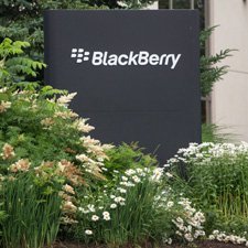BlackBerry hala alıcısını bekliyor
