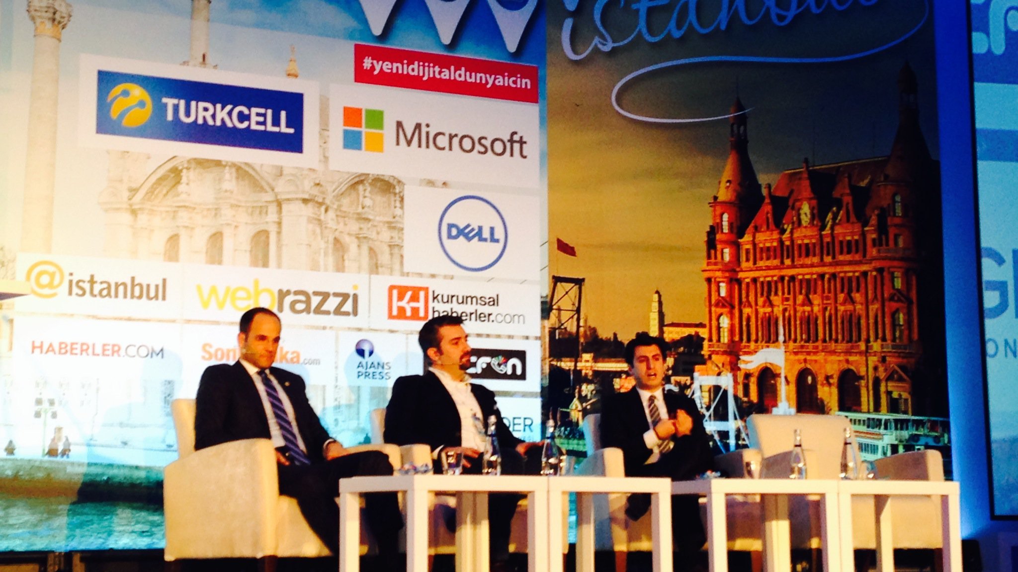 TBMM'nin en genç iki milletvekili, sosyal medyayı konuştu