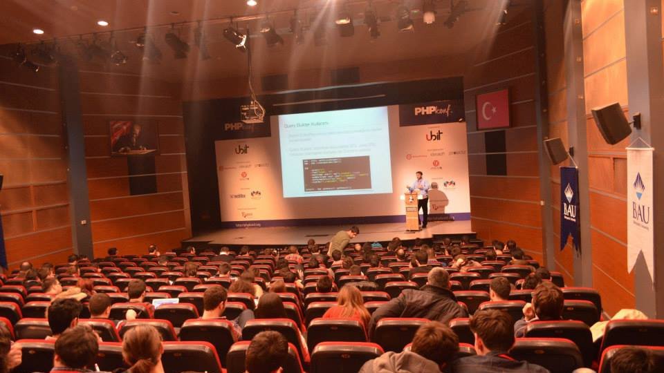 PHP Konferansı'nda paylaşılan sunumlar
