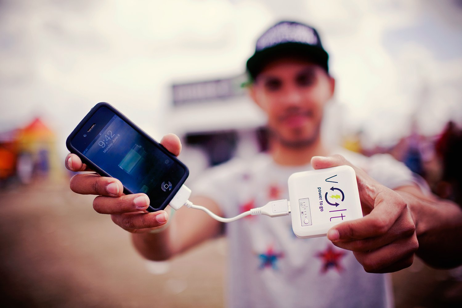 Volt_guy_chargeonthego_product