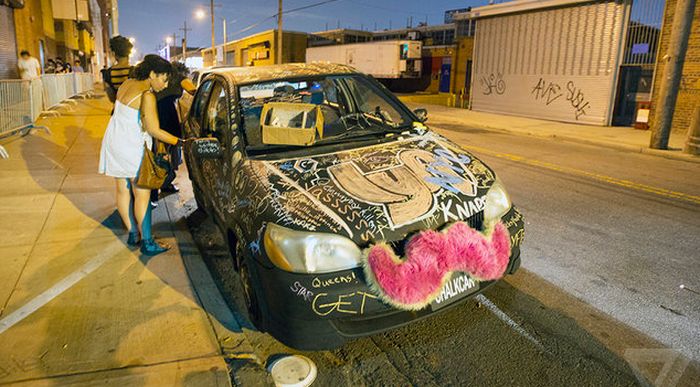 Uber, Lyft ve diğer rakiplerinin işini marka temsilcileriyle bozuyor