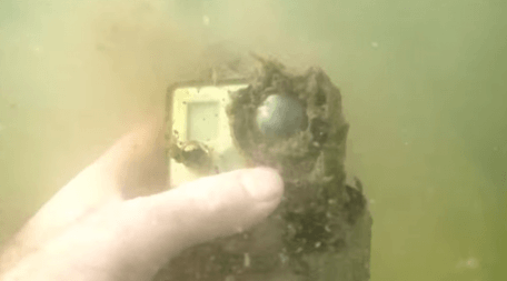 su-altinda-kalan-gopro