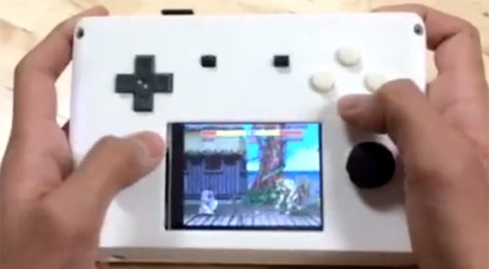 eNcade: Rasperry Pi tabanlı taşınabilir retro oyun konsolu