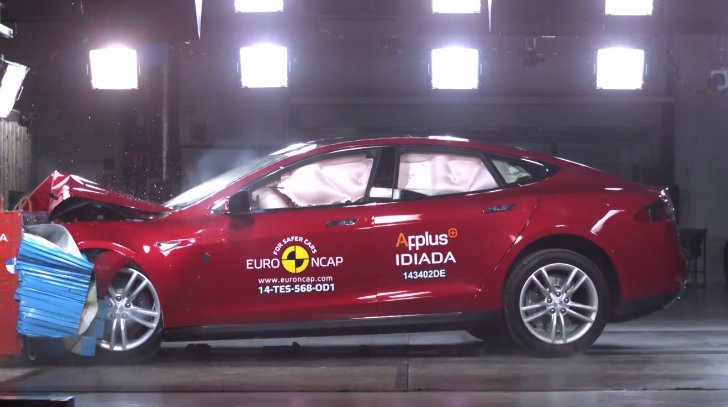 Tesla Model S, Euro NCAP çarpışma testinden 5 yıldızla geçti