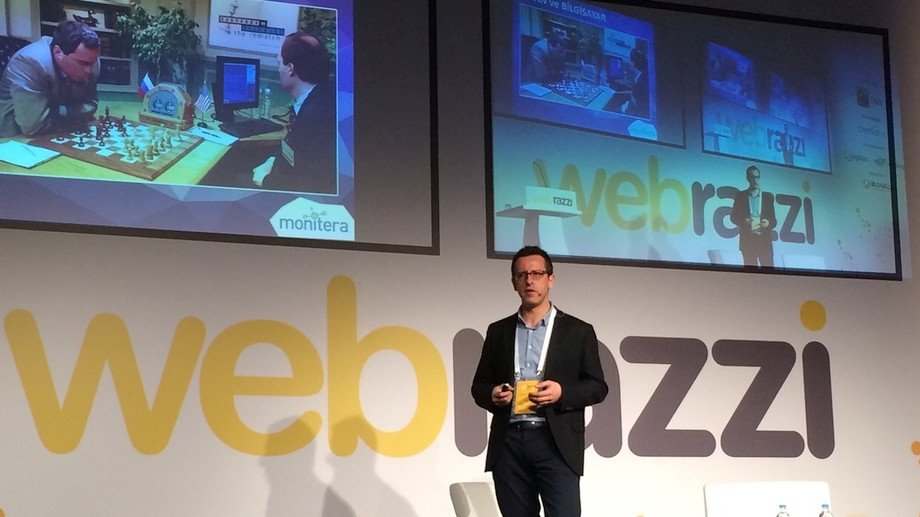 Dijital alışkanlıklar restoranda yemek yeme süresini 10 yılda 50 dakika uzattı [Dijital'15]