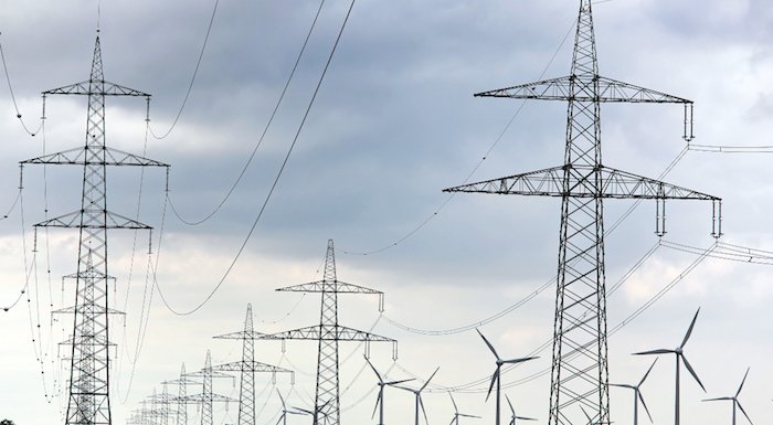 Elektrik kesintileri ve siber saldırılar