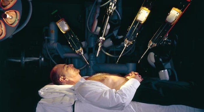 Google, robot destekli ameliyat platformu üretmeye başlıyor