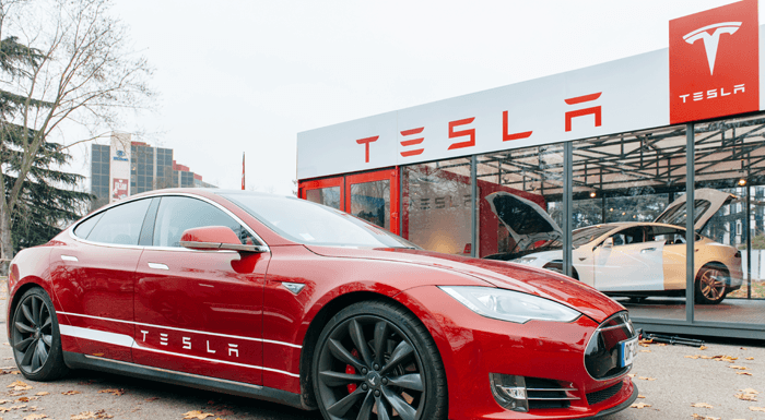 Elektrikli otomobil üreticisi Tesla ne kadar gelir elde ediyor?