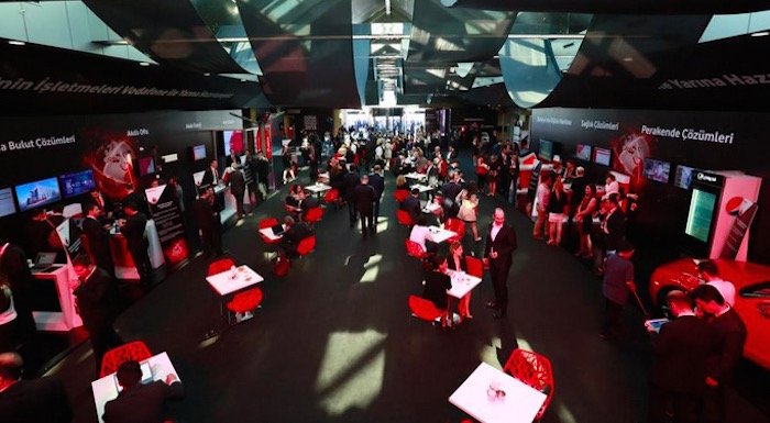 Vodafone e-ticaret teklifleri Red'le sınırlı olmayacak, tüm ürün ve hizmetleri kapsayacak