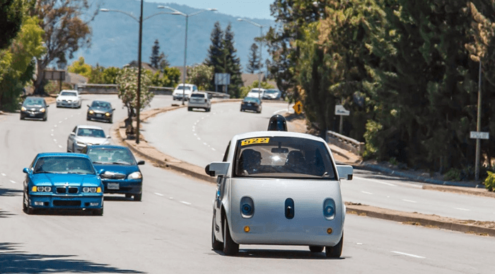 Google'ın sürücüsüz otomobili halka açık yollarda teste başladı