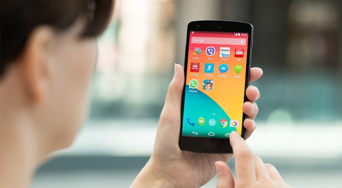 Google online mesajlaşma deneyimini SMS'e getirmek üzere operatörlerle anlaştı