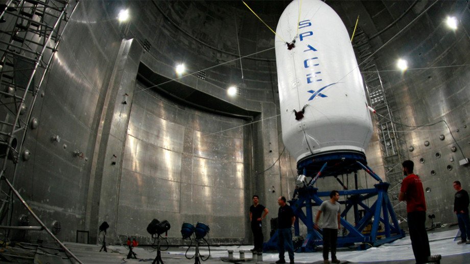 SpaceX, 4 bin uydudan oluşacak küresel internet ağı kurmak için ilk başvuruyu yaptı