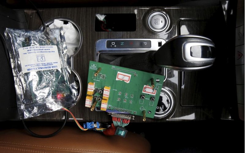 beyin-gucuyle-yonetilen-otomobil