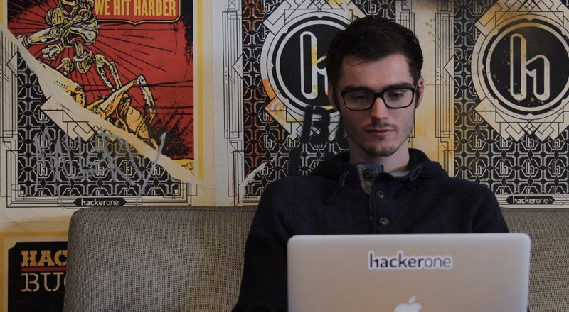 Üniversite not sistemine sızan iki genç kurdukları Bug Bounty girişimiyle milyon dolarlar dağıtıyor