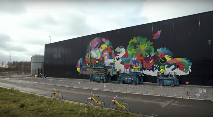Google veri merkezlerinin duvarlarını sanat eseriyle kaplıyor [Video]
