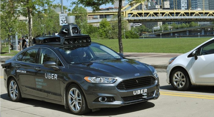 Uber sürücüsüz otomobilini test etmeye başladı