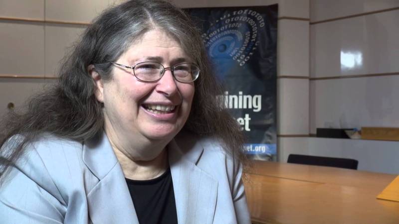 Teknoloji tarihinin ismi yeterince duyulmamış kahramanları: Radia_Perlman