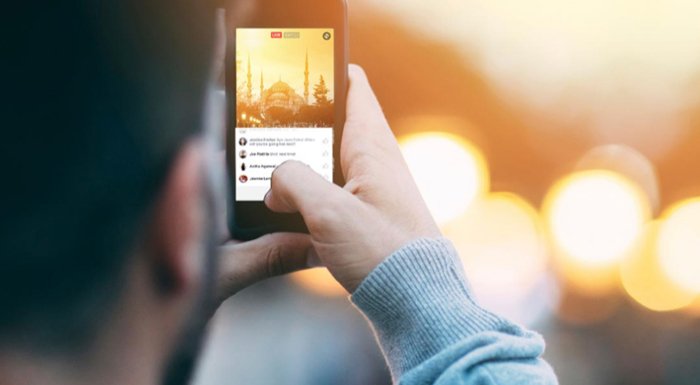 Facebook mobilde Instagram benzeri Keşfet sekmesini ekleyebilir