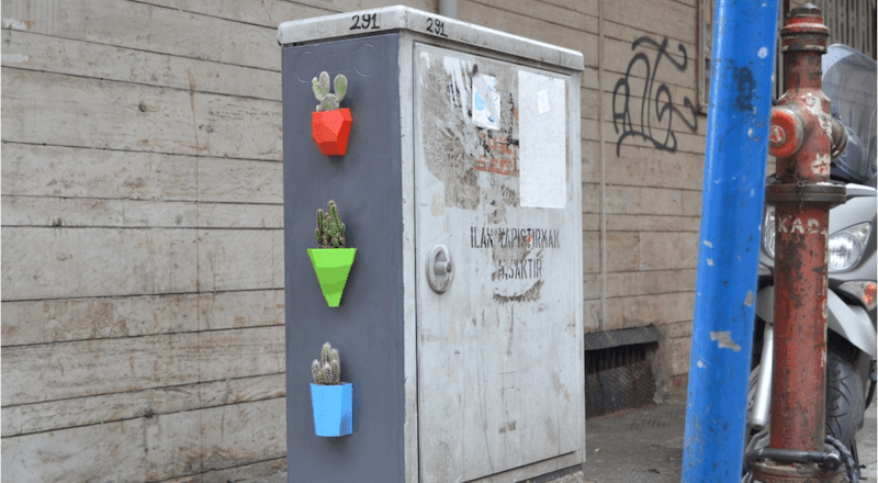 Maker Hareketi'nin dinamiklerinden beslenen bir sosyal sorumluluk projesi: Onaranlar Kulübü