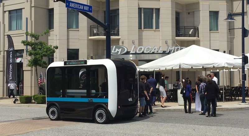 3D printer ile üretilmiş yapay zeka kontrollü sürücüsüz minibüs Olli yola çıktı