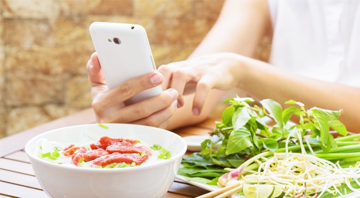 Yemek asistanı AVA yemek fotoğraflarından kalori hesabı yapıyor