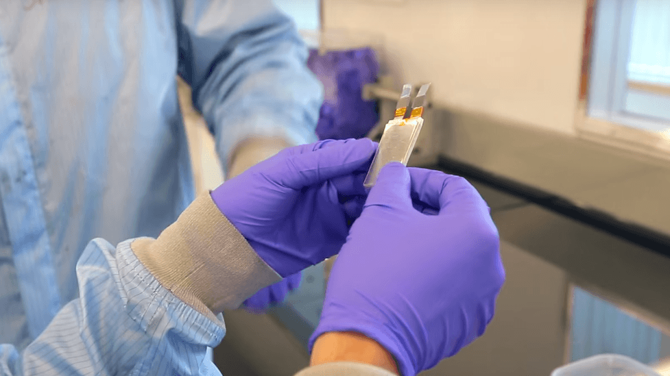 MIT çıkışlı SolidEnergy Systems, pil ömrünü iki katına çıkaracak bir teknoloji geliştiriyor