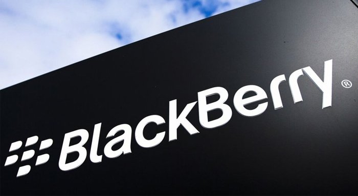 Blackberry bundan böyle akıllı telefon donanımlarını kendisi geliştirmeyecek