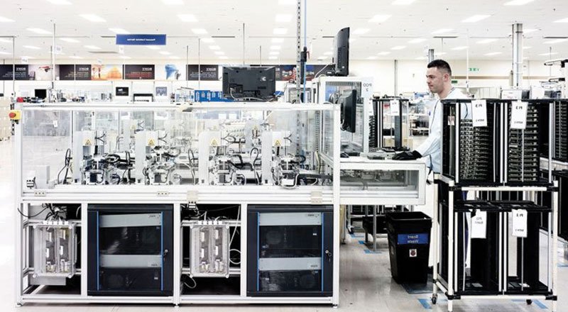 Otomasyonda yeni dönem: Robotlar haftada 100 bin Raspberry Pi üretiyor