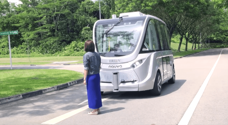 Sürücüsüz otobüs Arma, Singapur'da yollara çıkıyor