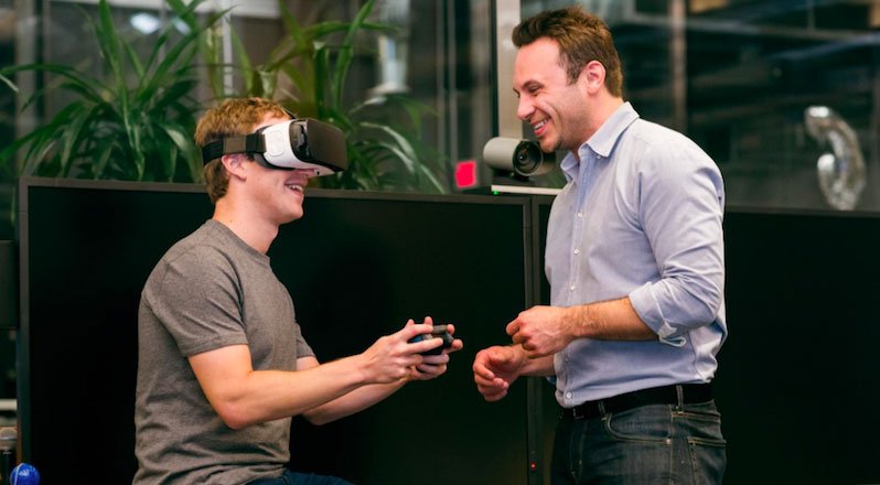 Facebook'un gizli projeler birimi Building 8, düşünce yoluyla iletişim kurmanın yolunu arıyor