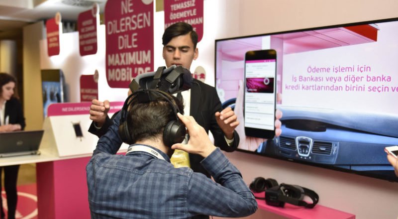 Markaların mobilde dikkat çeken reklam yatırımlarına örnek: Maximum Mobil ile VR deneyimi