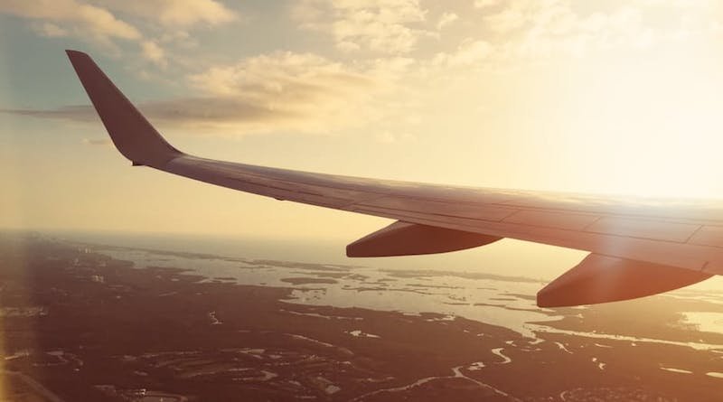 ABD uçuşlarda laptop yasağını kaldırmaya başlıyor